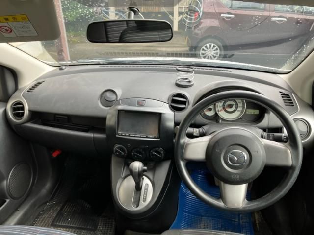 MAZDA DEMIO 2011 Image 31