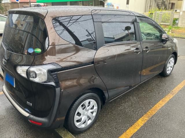 TOYOTA SIENTA HYBRID 2018 Image 31