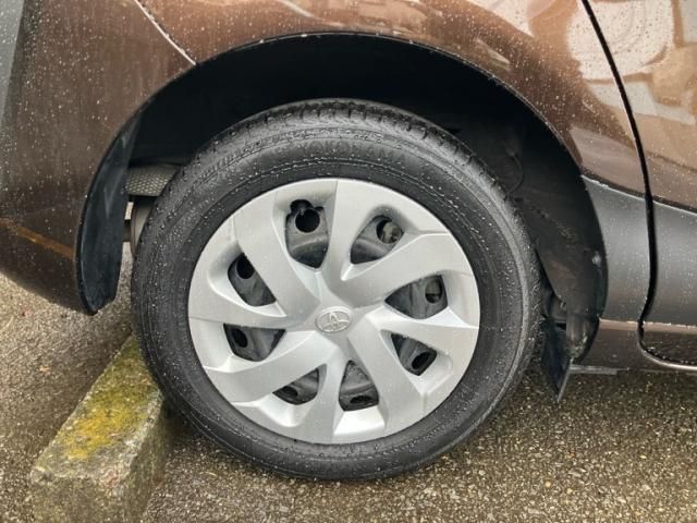 TOYOTA SIENTA HYBRID 2018 Image 31