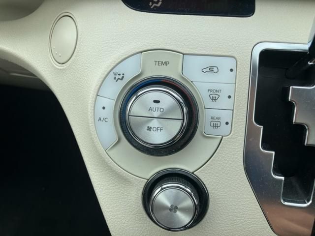 TOYOTA SIENTA HYBRID 2018 Image 31