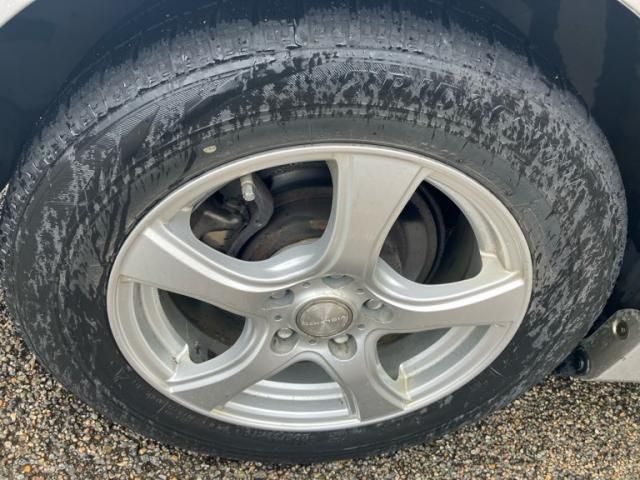 TOYOTA PRIUS ALPHA 2013 Image 31