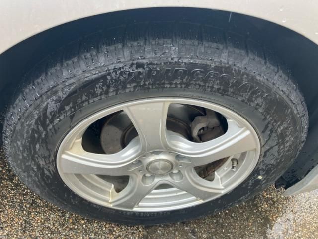 TOYOTA PRIUS ALPHA 2013 Image 31