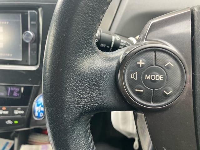 TOYOTA PRIUS ALPHA 2013 Image 31