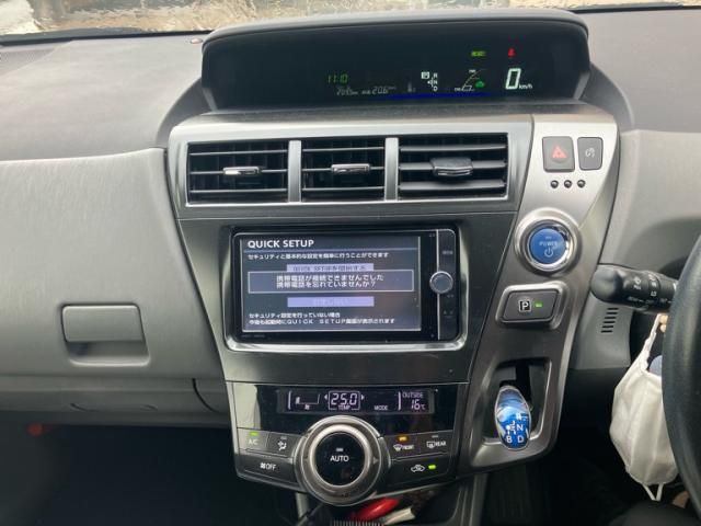 TOYOTA PRIUS ALPHA 2013 Image 31