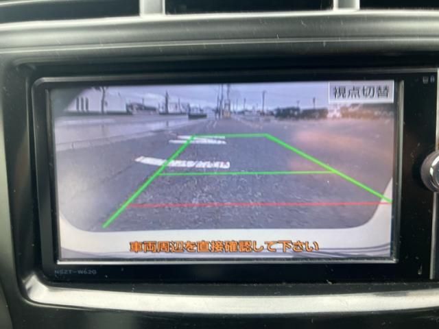 TOYOTA PRIUS ALPHA 2013 Image 31