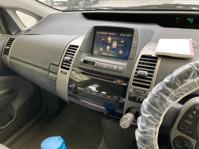 TOYOTA PRIUS 2009 Image 31