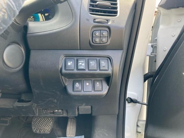 NISSAN LEAF 2016 Image 31