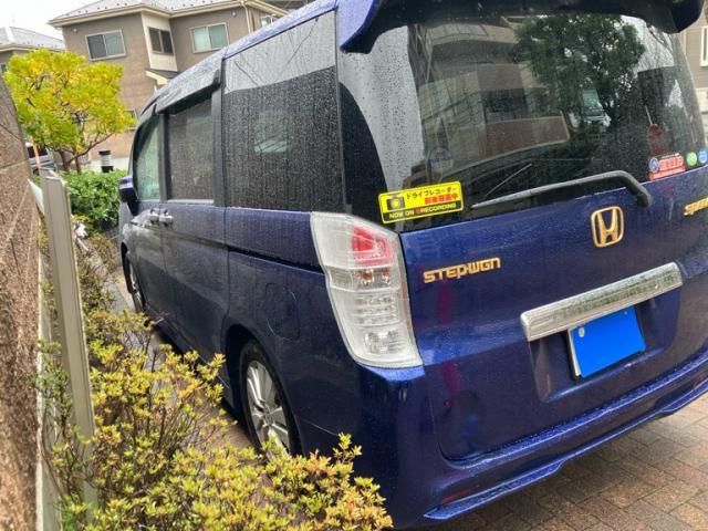 HONDA STEPWAGON SPADA 2010 Image 31