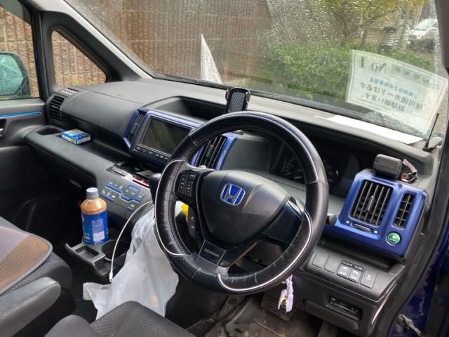 HONDA STEPWAGON SPADA 2010 Image 31