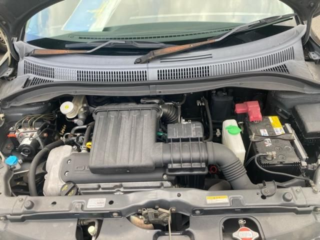 SUZUKI SWIFT 2005 Image 31