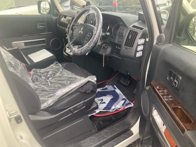 MITSUBISHI DELICA D:5 4WD 2017 Image 31