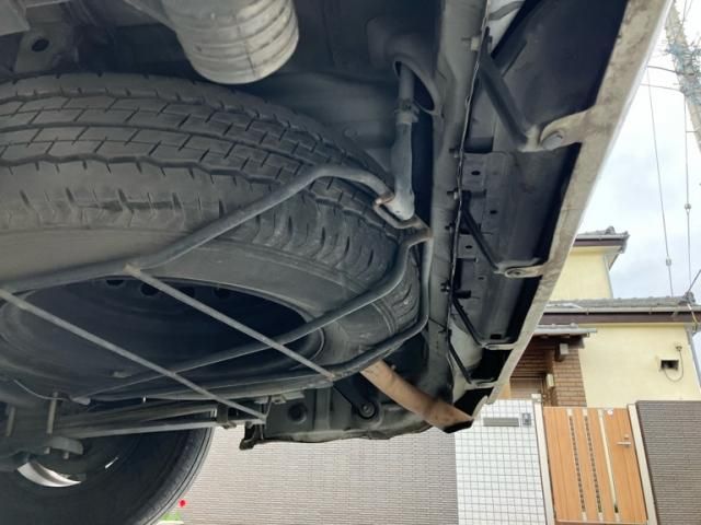 TOYOTA HIACE VAN 2WD 2015 Image 31