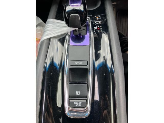 HONDA VEZEL HYBRID 4WD 2014 Image 31