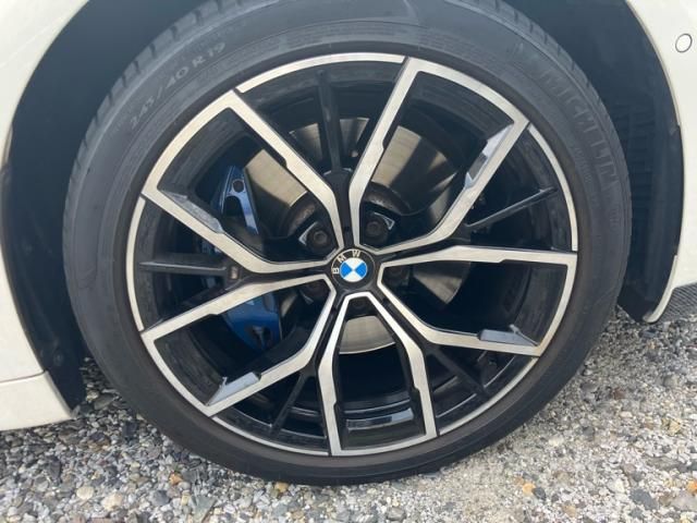 BMW 5SERIES SEDAN 2022 Image 31