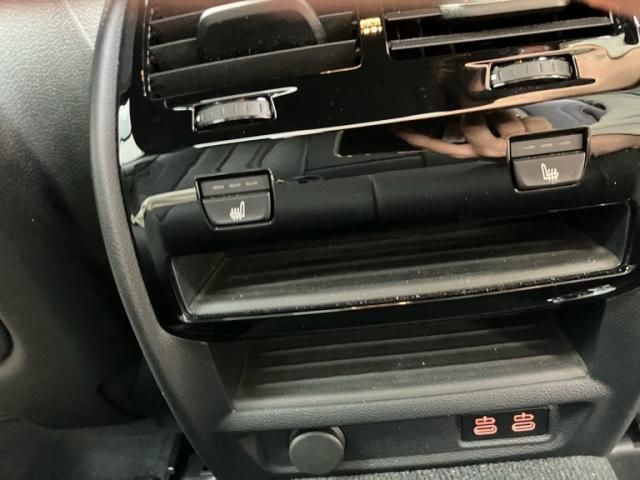 BMW 5SERIES SEDAN 2022 Image 31