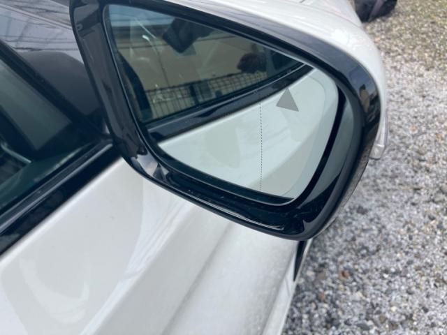 BMW 5SERIES SEDAN 2022 Image 31