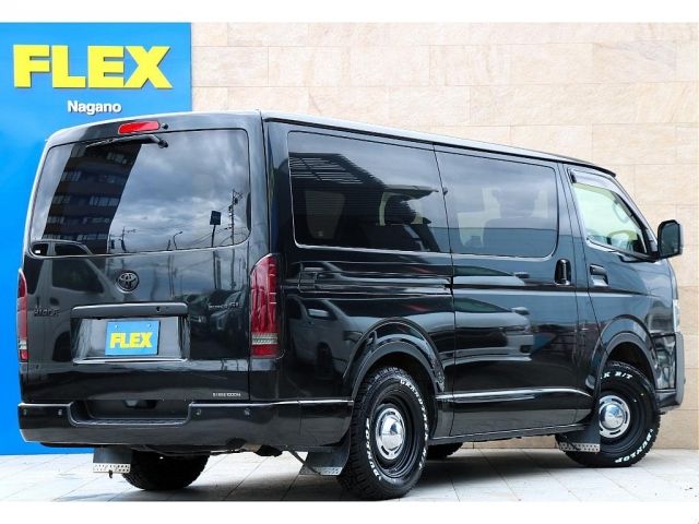 TOYOTA HIACE VAN 4WD 2022 Image 31