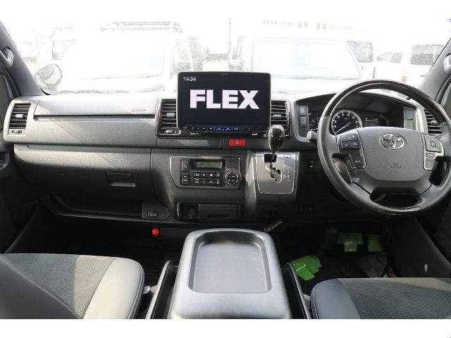 TOYOTA HIACE VAN 4WD 2022 Image 31