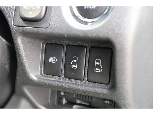 TOYOTA HIACE VAN 4WD 2022 Image 31