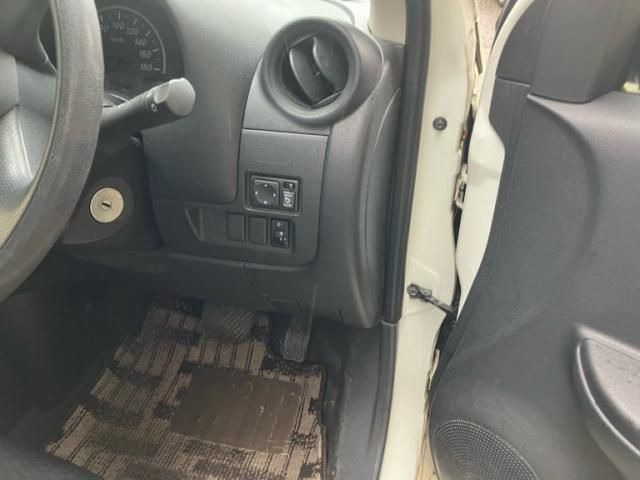 NISSAN MARCH 2013 Image 31