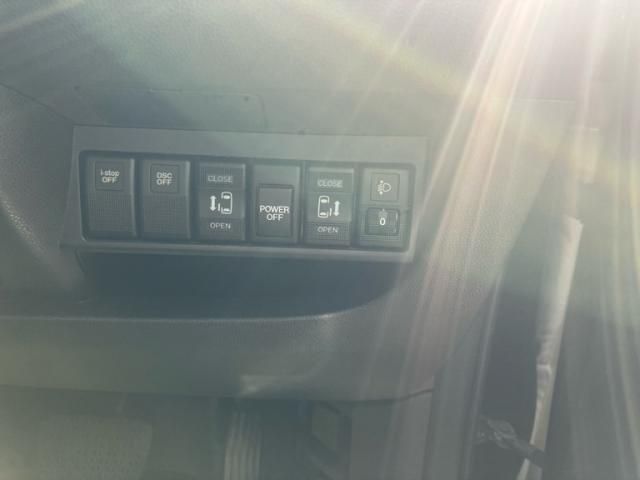 MAZDA BIANTE 2013 Image 31