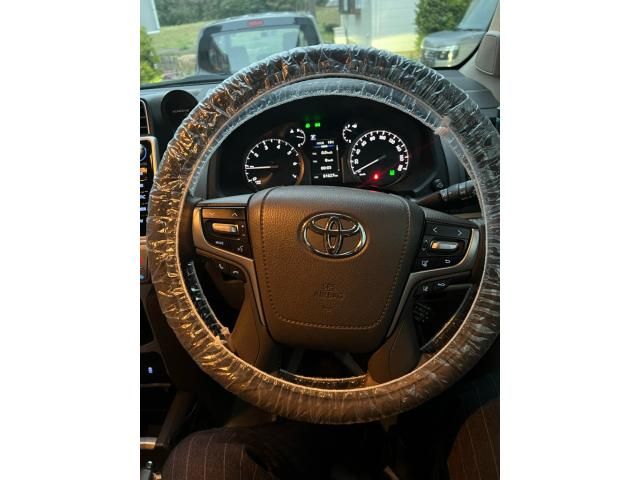 TOYOTA LANDCRUISER PRADO 2019 Image 31