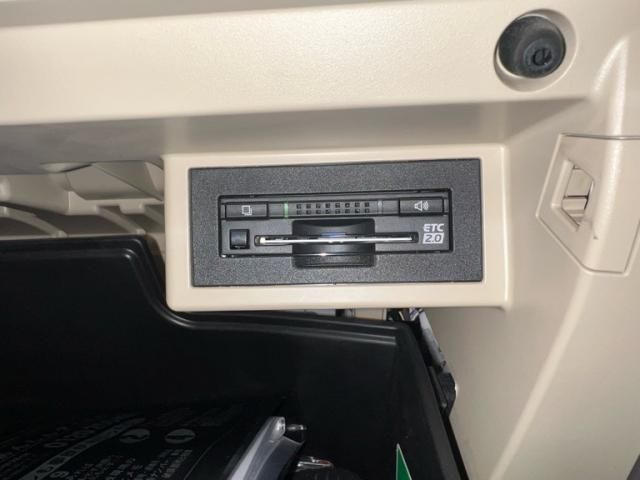 TOYOTA LANDCRUISER PRADO 2019 Image 31