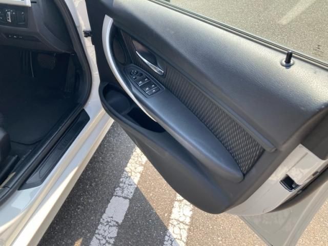 BMW 3SERIES SEDAN 2016 Image 31