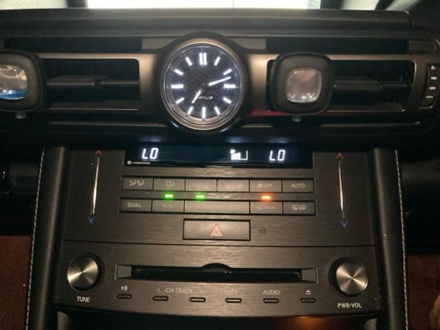 TOYOTA LEXUS RC300H 2019 Image 31