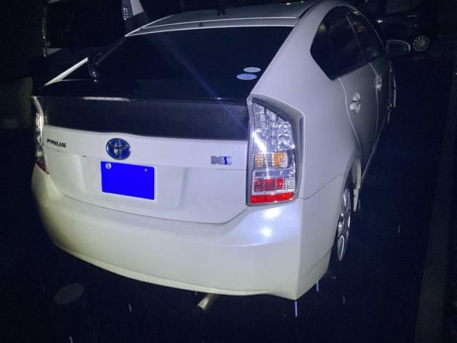 TOYOTA PRIUS 2011 Image 31