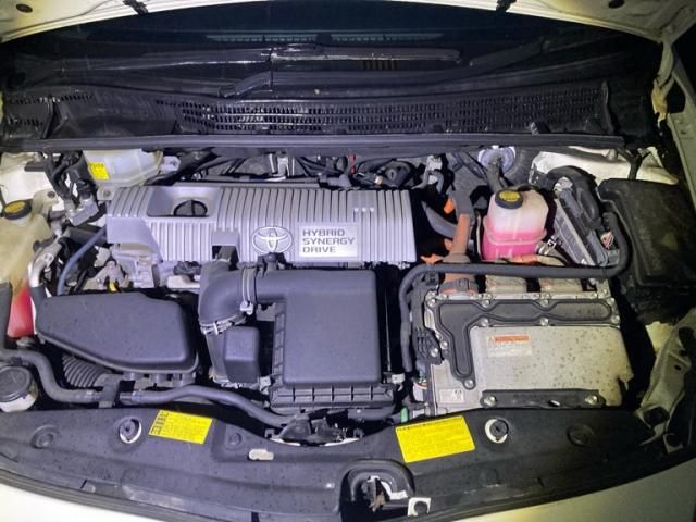 TOYOTA PRIUS 2011 Image 31