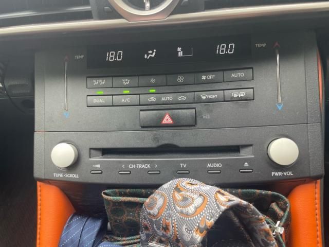 TOYOTA LEXUS RC F 2015 Image 31