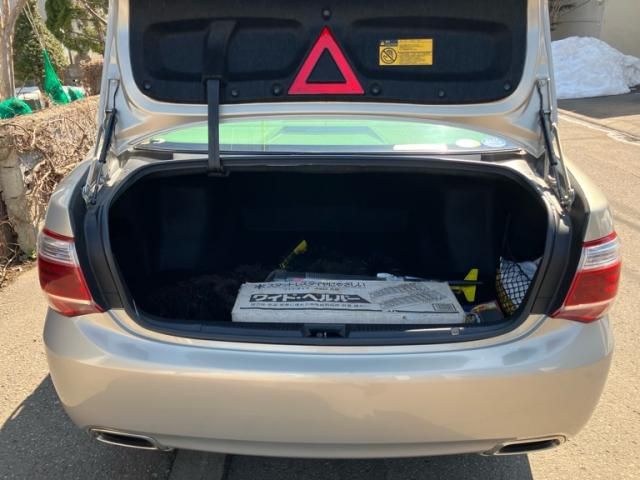 TOYOTA CROWN SEDAN 4WD 2010 Image 31