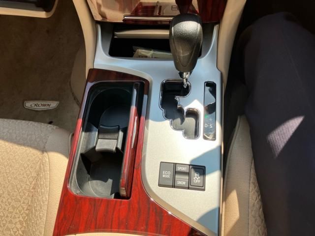 TOYOTA CROWN SEDAN 4WD 2010 Image 31