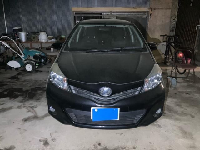 TOYOTA VITZ 2013 Image 31