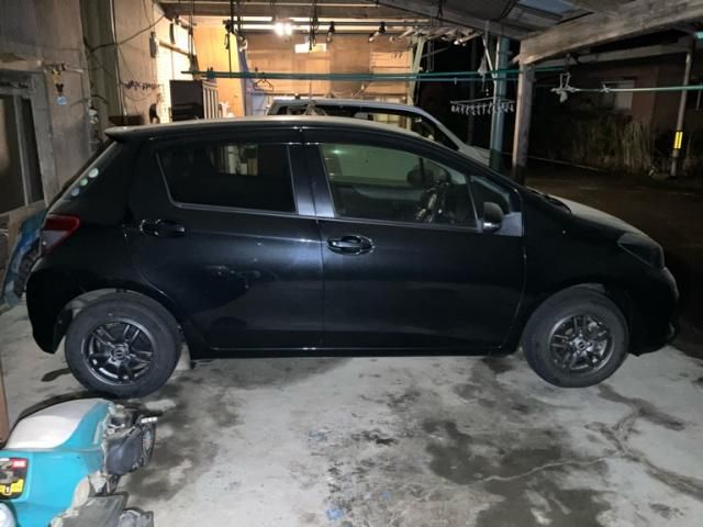 TOYOTA VITZ 2013 Image 31