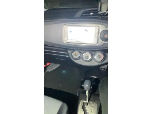 TOYOTA VITZ 2013 Image 31