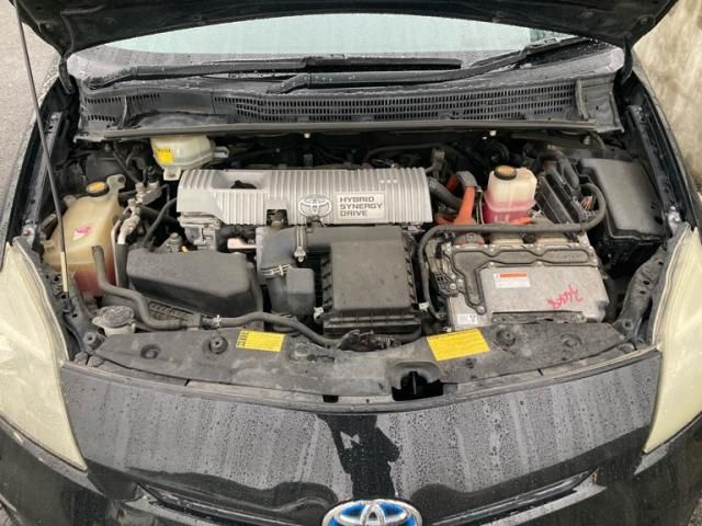 TOYOTA PRIUS 2012 Image 31