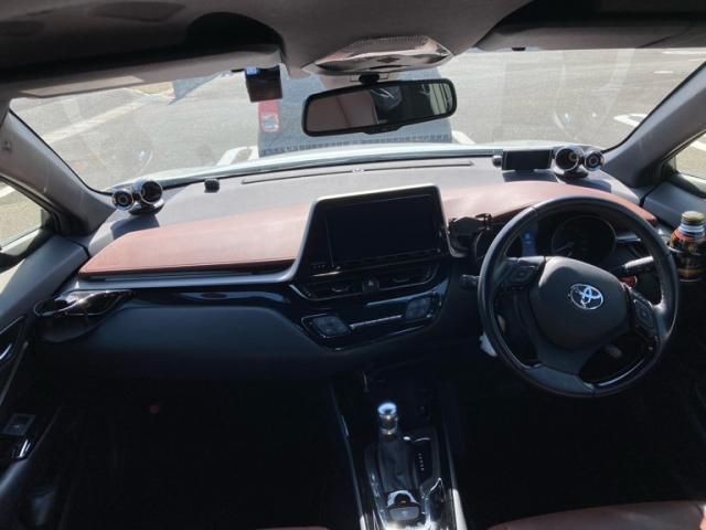 TOYOTA C-HR 2019 Image 31