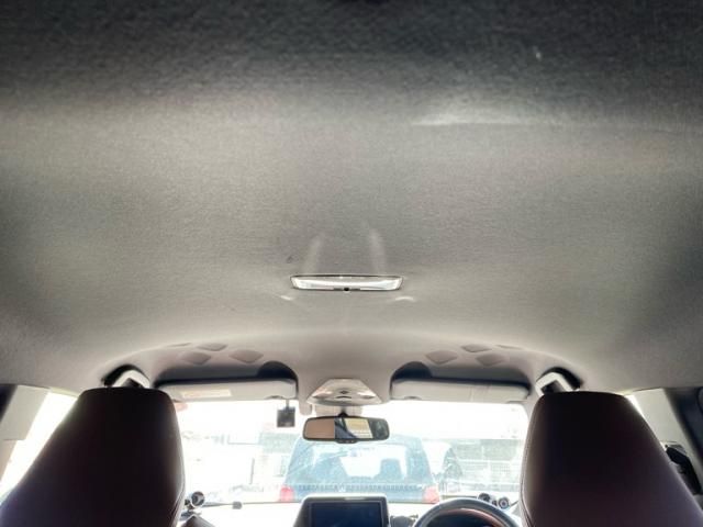 TOYOTA C-HR 2019 Image 31