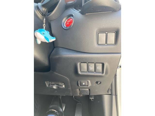 TOYOTA C-HR 2019 Image 31