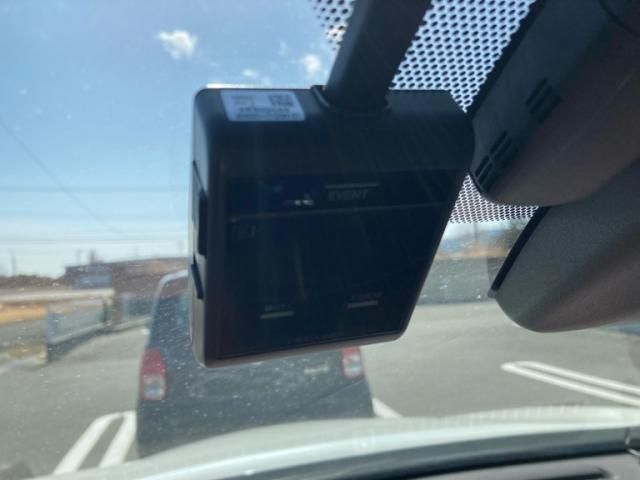 TOYOTA C-HR 2019 Image 31