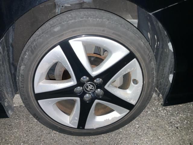 TOYOTA PRIUS 2016 Image 31