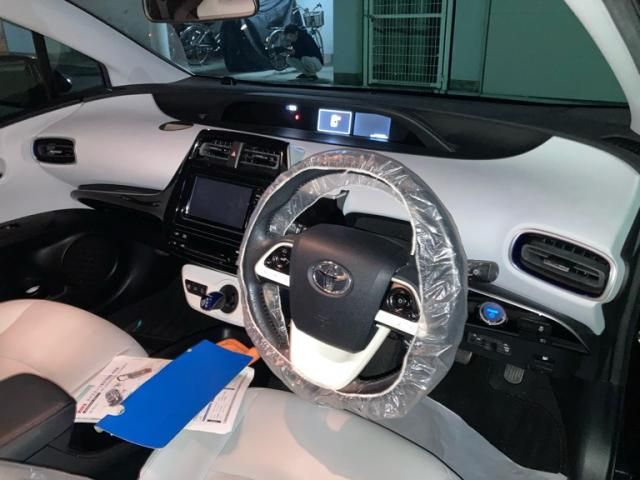 TOYOTA PRIUS 2016 Image 31