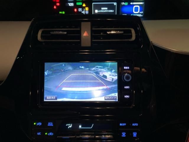 TOYOTA PRIUS 2016 Image 31