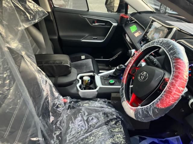 TOYOTA RAV4 HYBRID 4WD 2019 Image 31