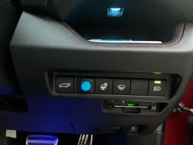 TOYOTA RAV4 HYBRID 4WD 2019 Image 31