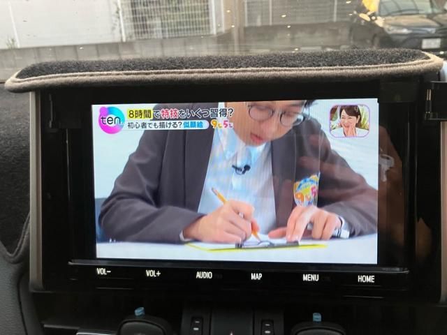 TOYOTA RAV4 HYBRID 4WD 2019 Image 31