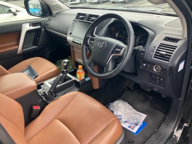 TOYOTA LANDCRUISER PRADO 2021 Image 31