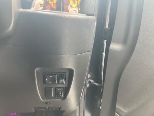 NISSAN CUBE 2011 Image 31